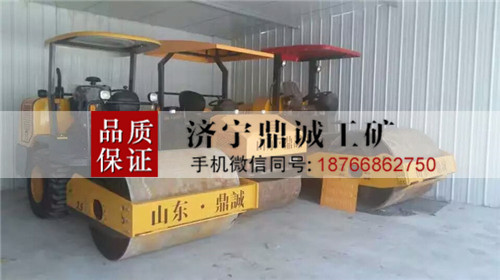11 三吨半单钢轮压路机 (2)