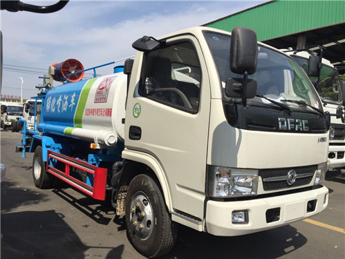 东风小多利卡抑尘车9