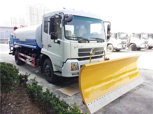 东风天锦抑尘车76