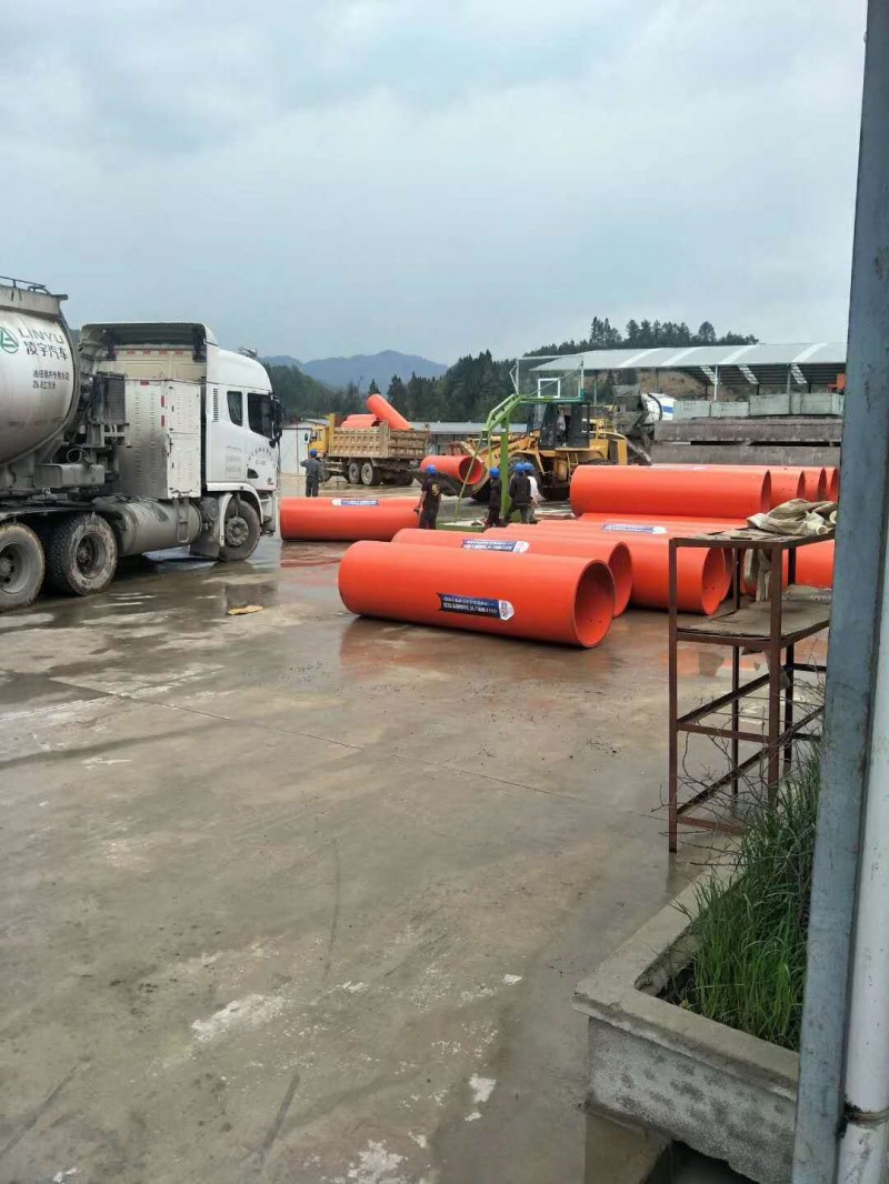 逃生管道重量:69.7kg/米