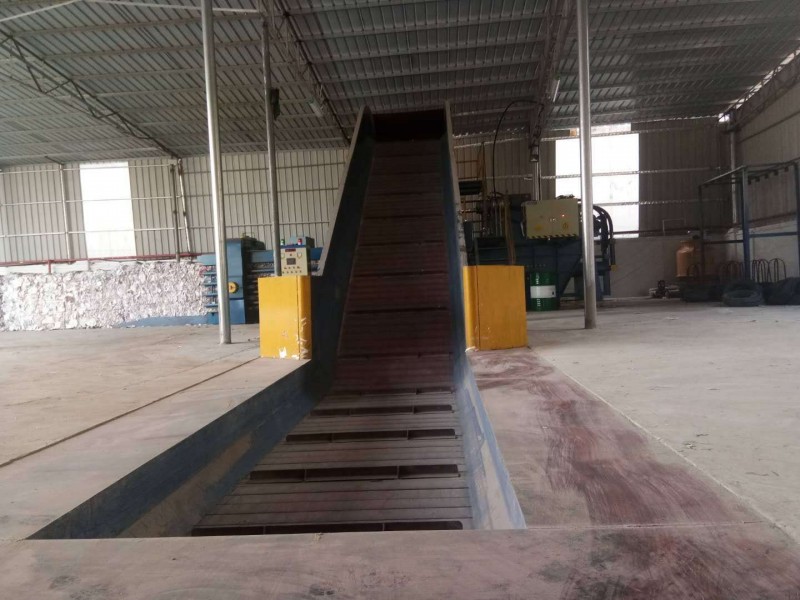 200吨全自动废纸打包机 (4)