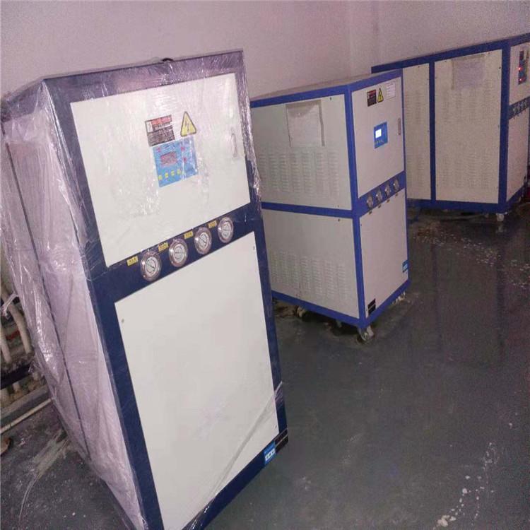 水冷式冷水机组1-2