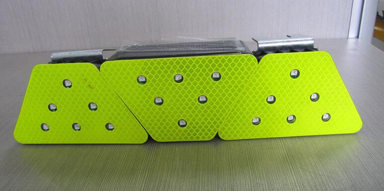 橙色闪光轮廓标灯