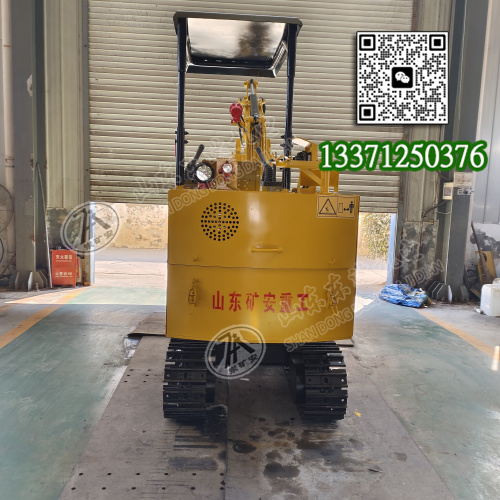 2.0液压挖掘机 (18)